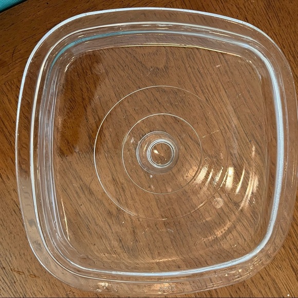 Vintage corningware white w/blue cornflowers 1 1/2 quart baking dish w/glass lid - Picture 8 of 10